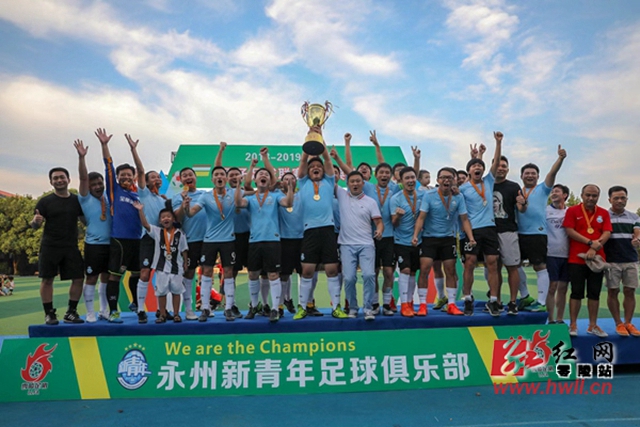WTT中国大满贯赛：国乒女双强势晋级，双双对决日本组合